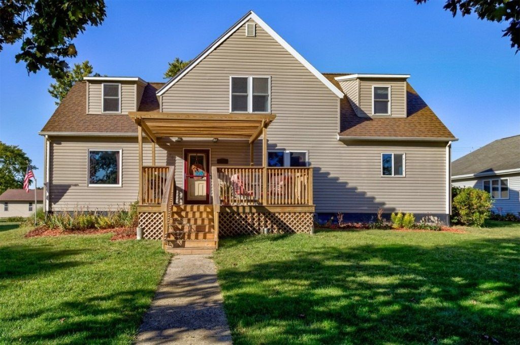 509 E Chestnut Street, Hubbard, IA 50122 Main Photo