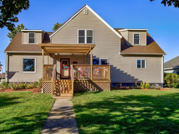 509 E Chestnut Street, Hubbard, IA 50122