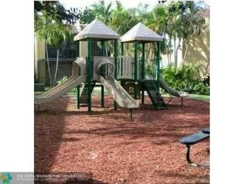 4425 Treehouse Ln, Unit A, Tamarac, FL 33319 Photo