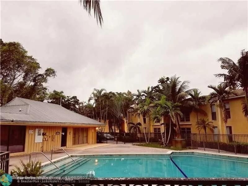 4425 Treehouse Ln, Unit A, Tamarac, FL 33319 Photo