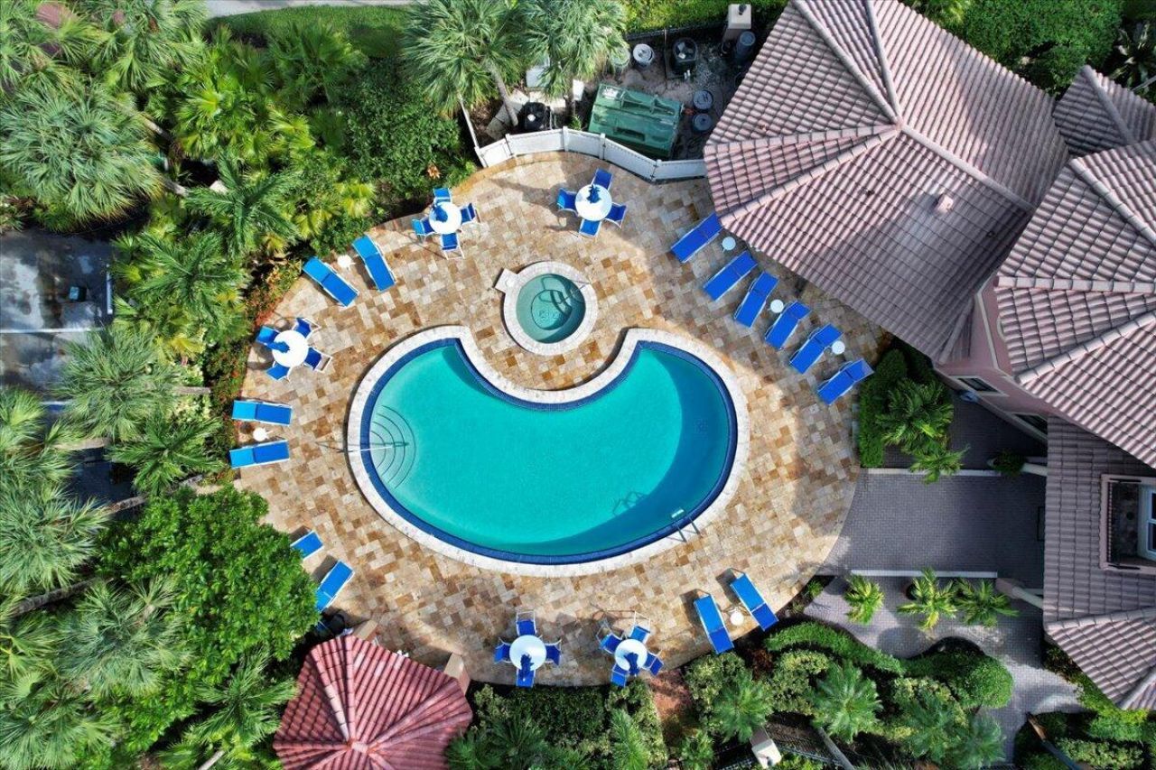 41 Uno Lago Drive, Juno Beach, FL 33408 Photo