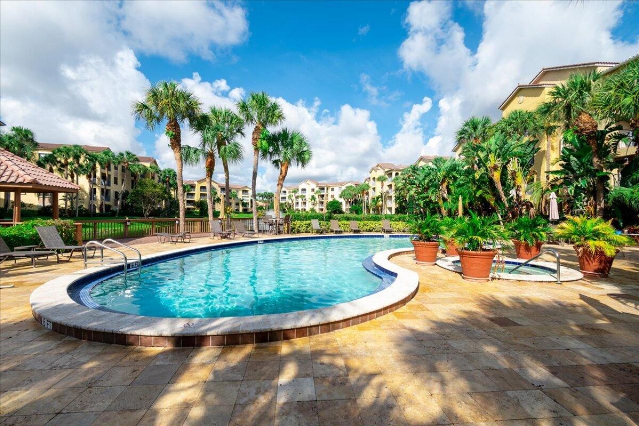 41 Uno Lago Drive, Juno Beach, FL 33408 Photo