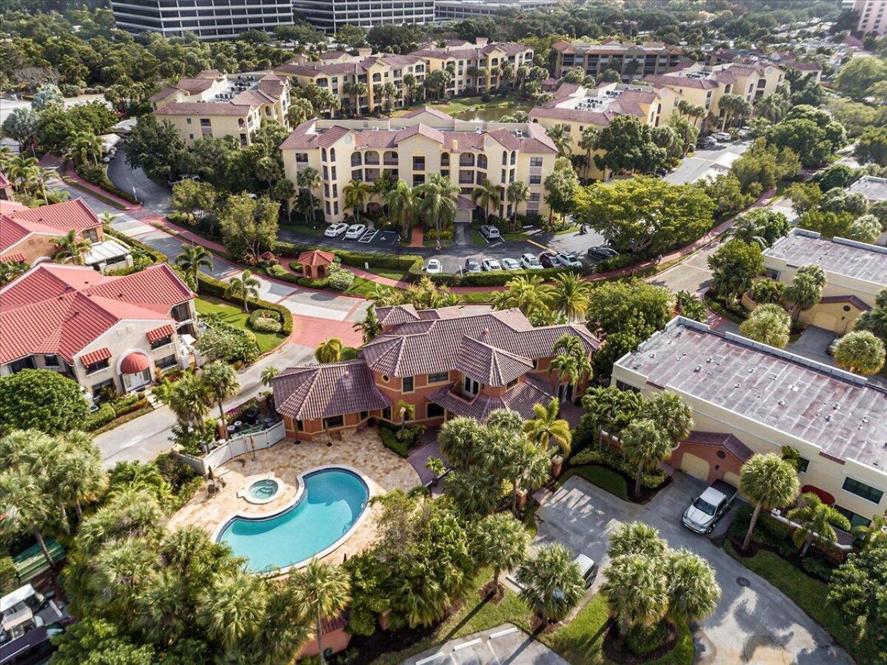 41 Uno Lago Drive, Juno Beach, FL 33408 Photo