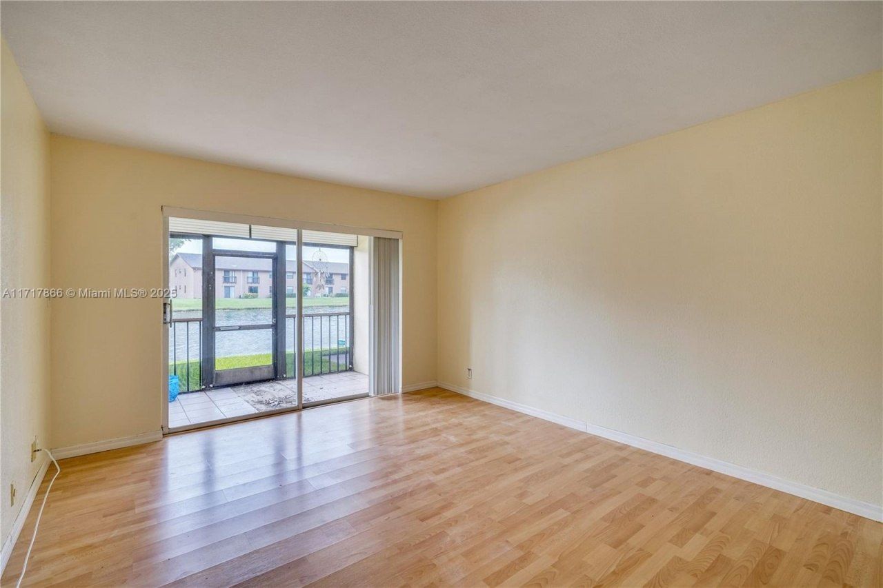 3905 N Nob Hill Rd, Unit 106, Sunrise, FL 33351 Photo