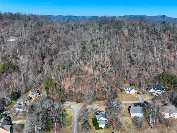 123 Spindletop Drive, Rogersville, TN 37857