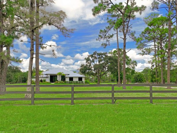 5555 Cougars Prowl, Lake Worth, FL 33449