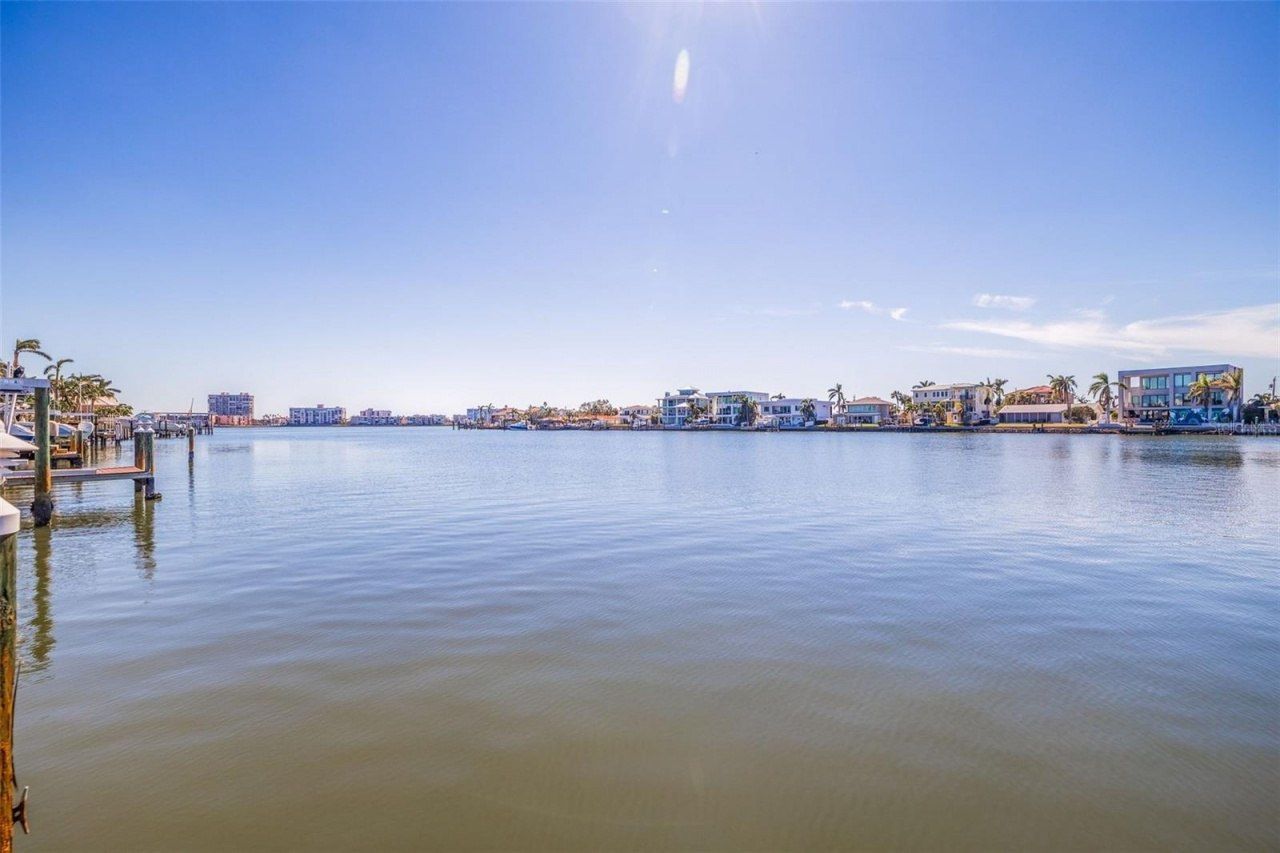 7874 9th Avenue S, Saint Petersburg, FL 33707 Photo