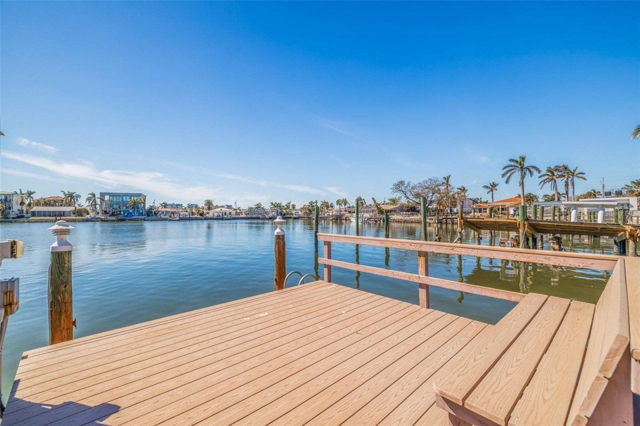 7874 9th Avenue S, Saint Petersburg, FL 33707 Photo