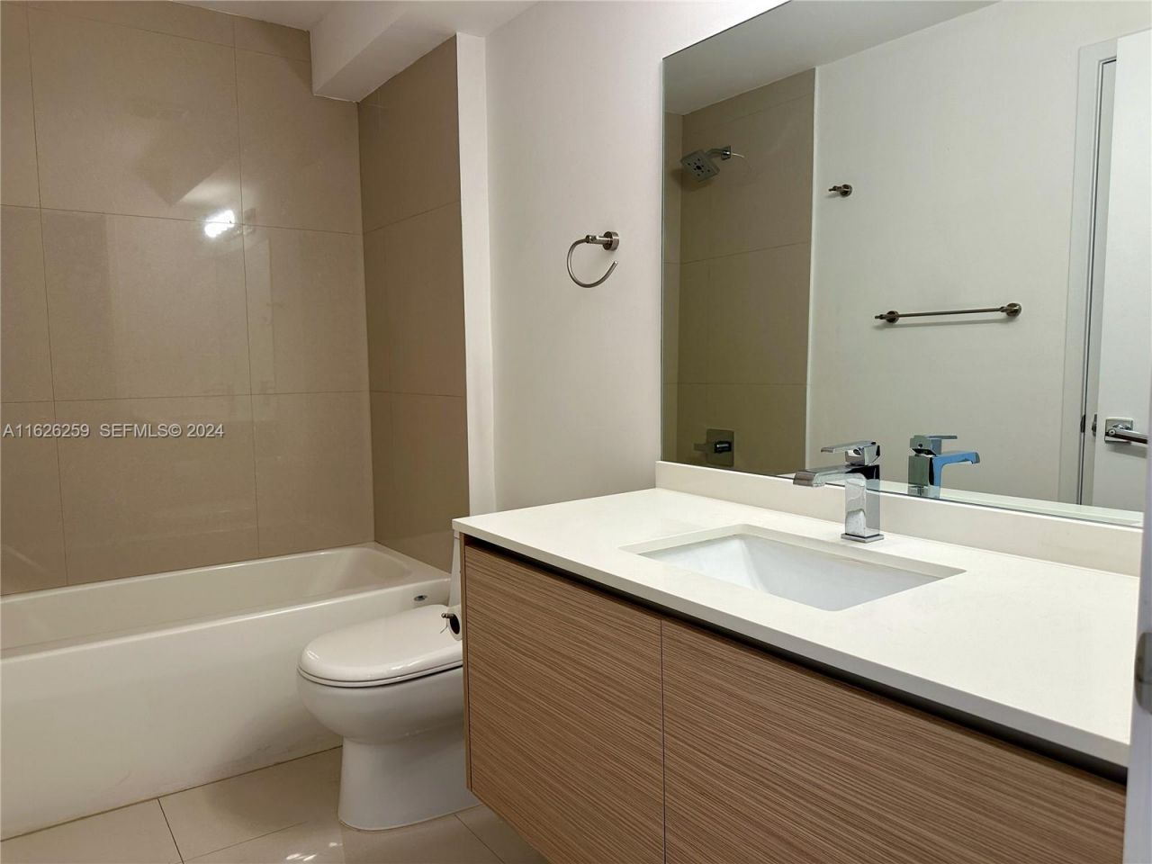 600 NE 27th St, Unit 2302, Miami, FL 33137 Photo