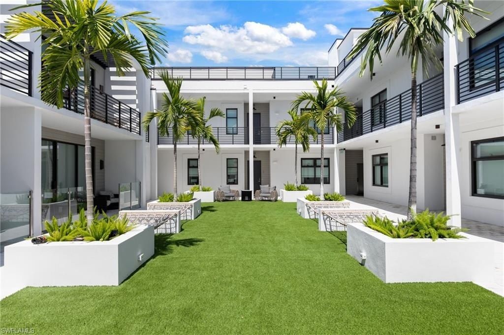 850 Central Ave, Unit 207, Naples, FL 34102 Photo