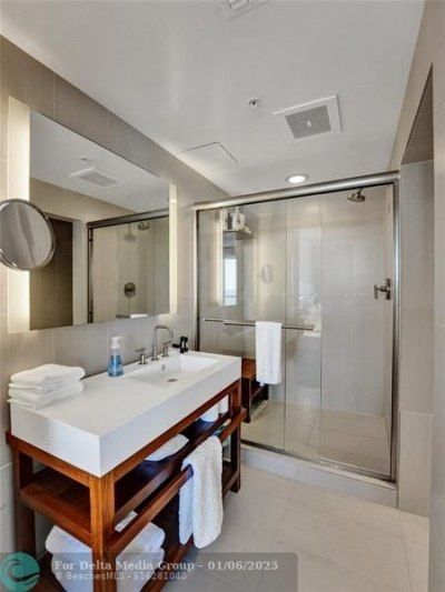 3101 Bayshore Drive, Unit 2409, Fort Lauderdale, FL 33304 Photo