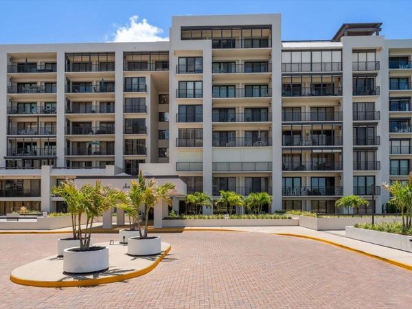 6 BELLEVIEW BOULEVARD, Unit 105, BELLEAIR, FL 33756