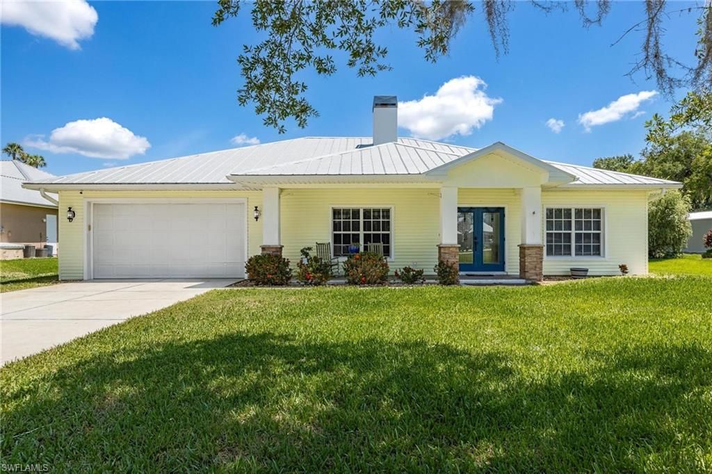 1724 Caloosa Estates Ct, Labelle, FL 33935 Photo