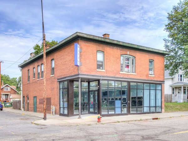 999 Hudson Road, Saint Paul, MN 55106