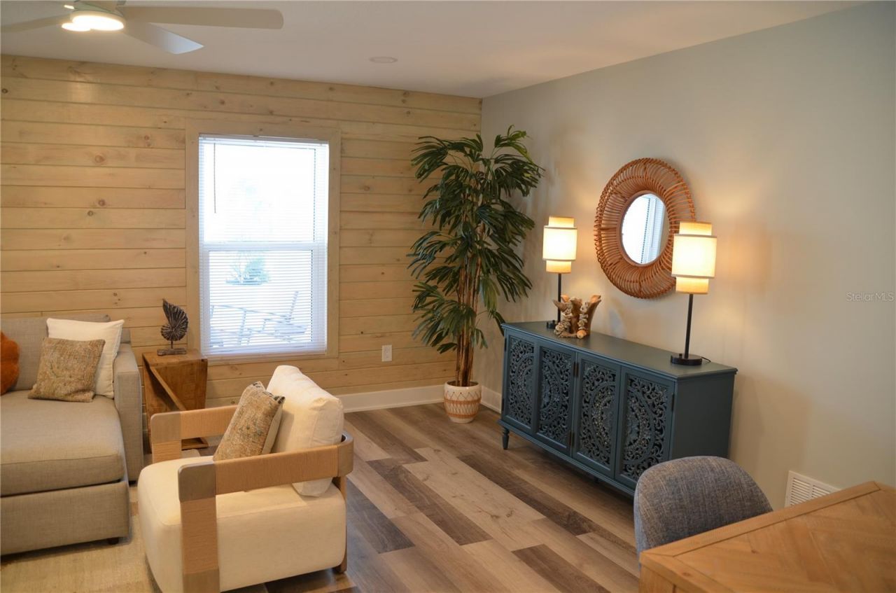 726 Birdsong Lane, Sarasota, FL 34242 Photo