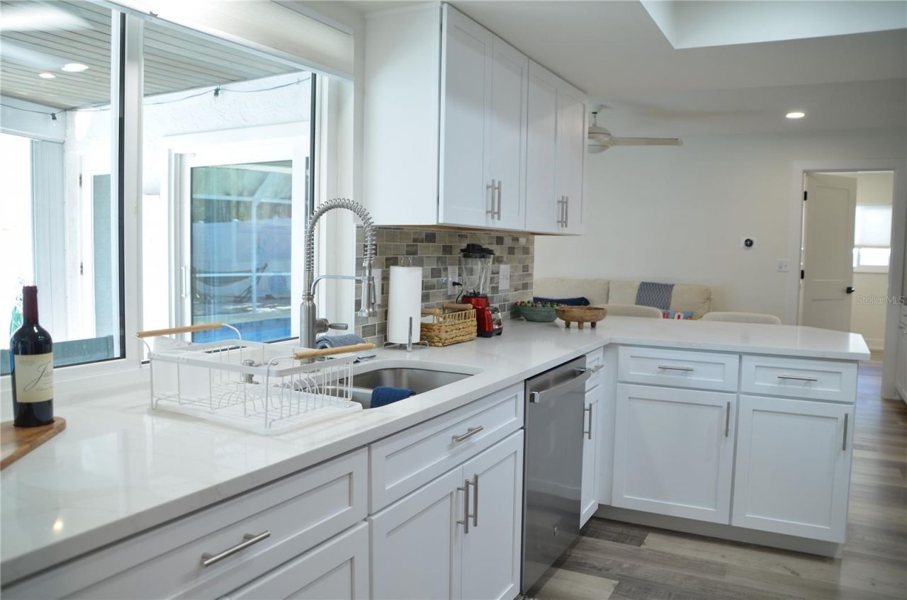 726 Birdsong Lane, Sarasota, FL 34242 Photo