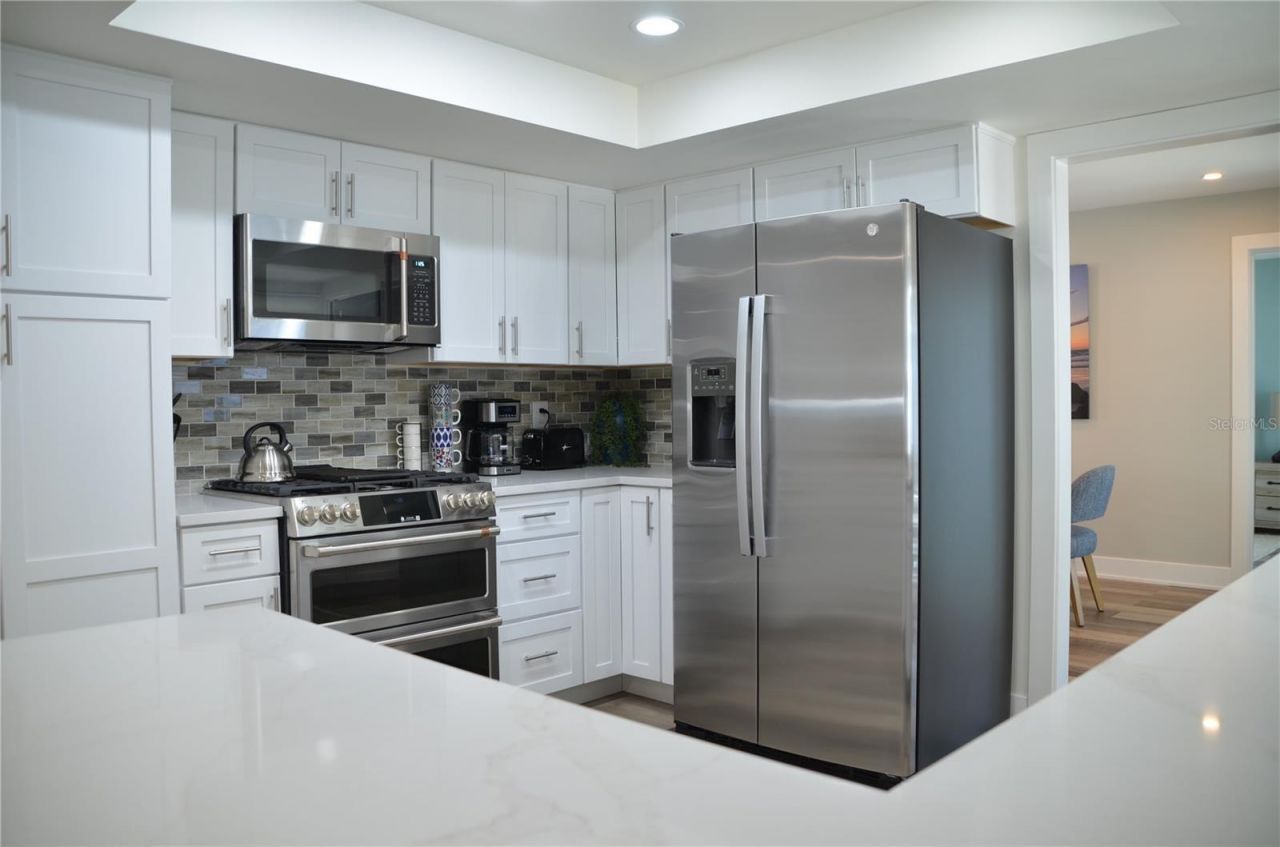 726 Birdsong Lane, Sarasota, FL 34242 Photo