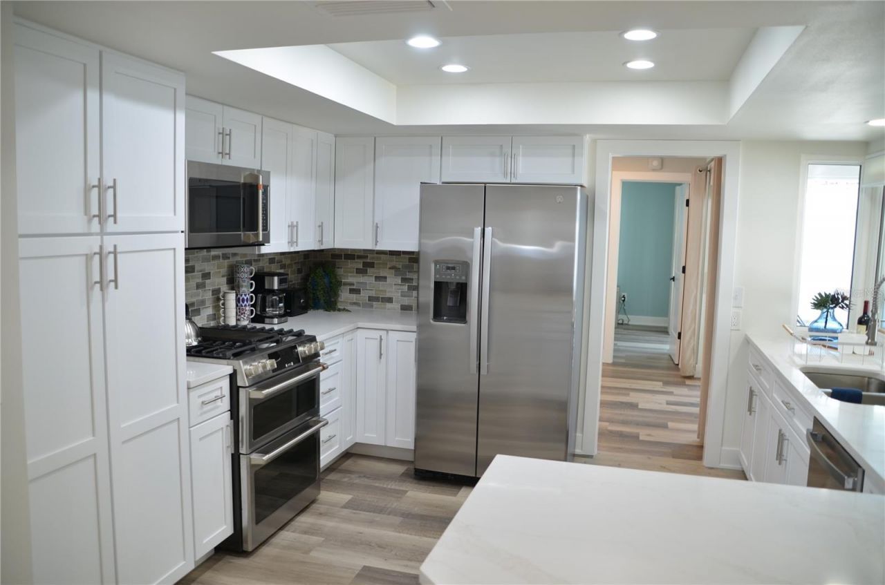 726 Birdsong Lane, Sarasota, FL 34242 Photo