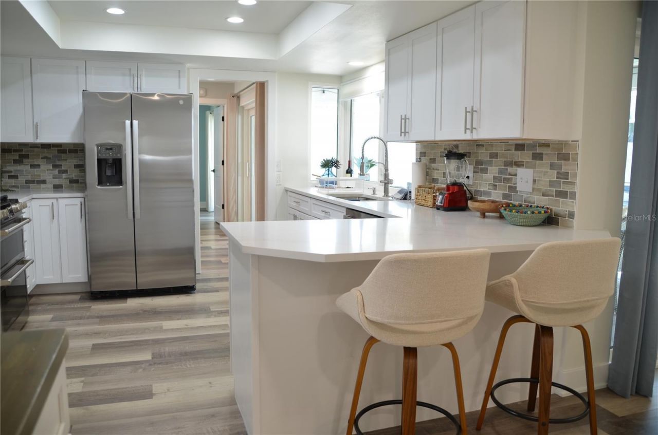 726 Birdsong Lane, Sarasota, FL 34242 Photo