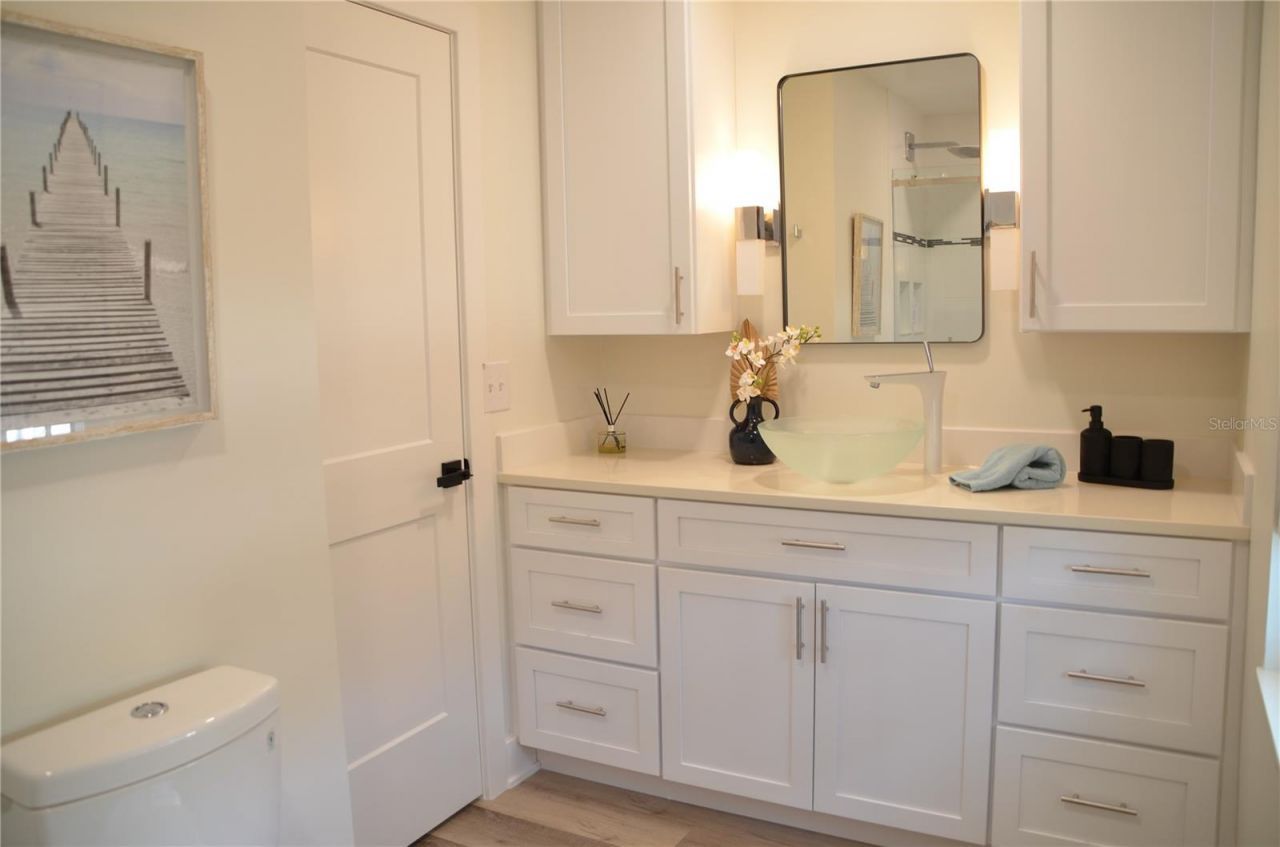 726 Birdsong Lane, Sarasota, FL 34242 Photo