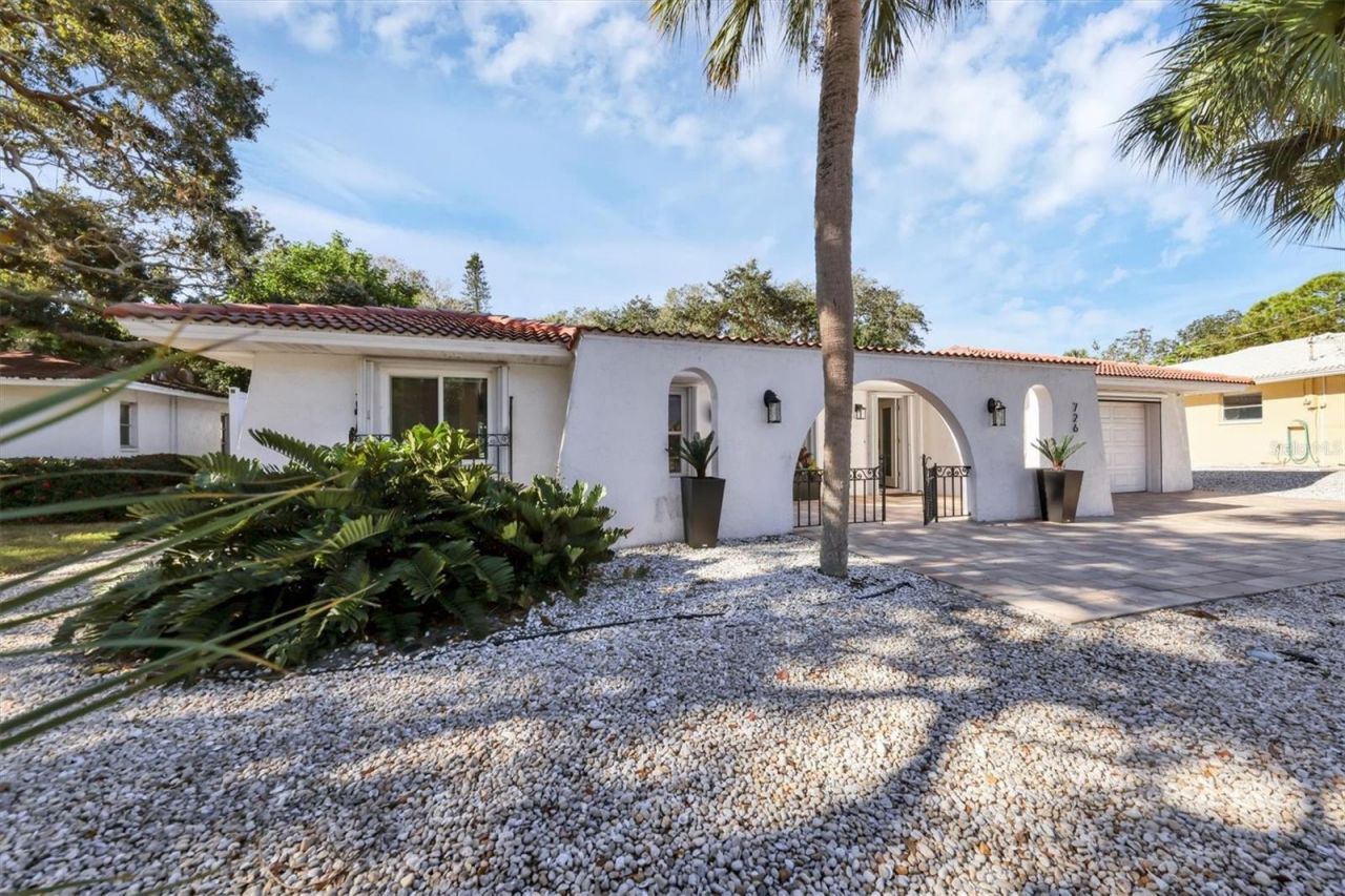 726 Birdsong Lane, Sarasota, FL 34242 Photo