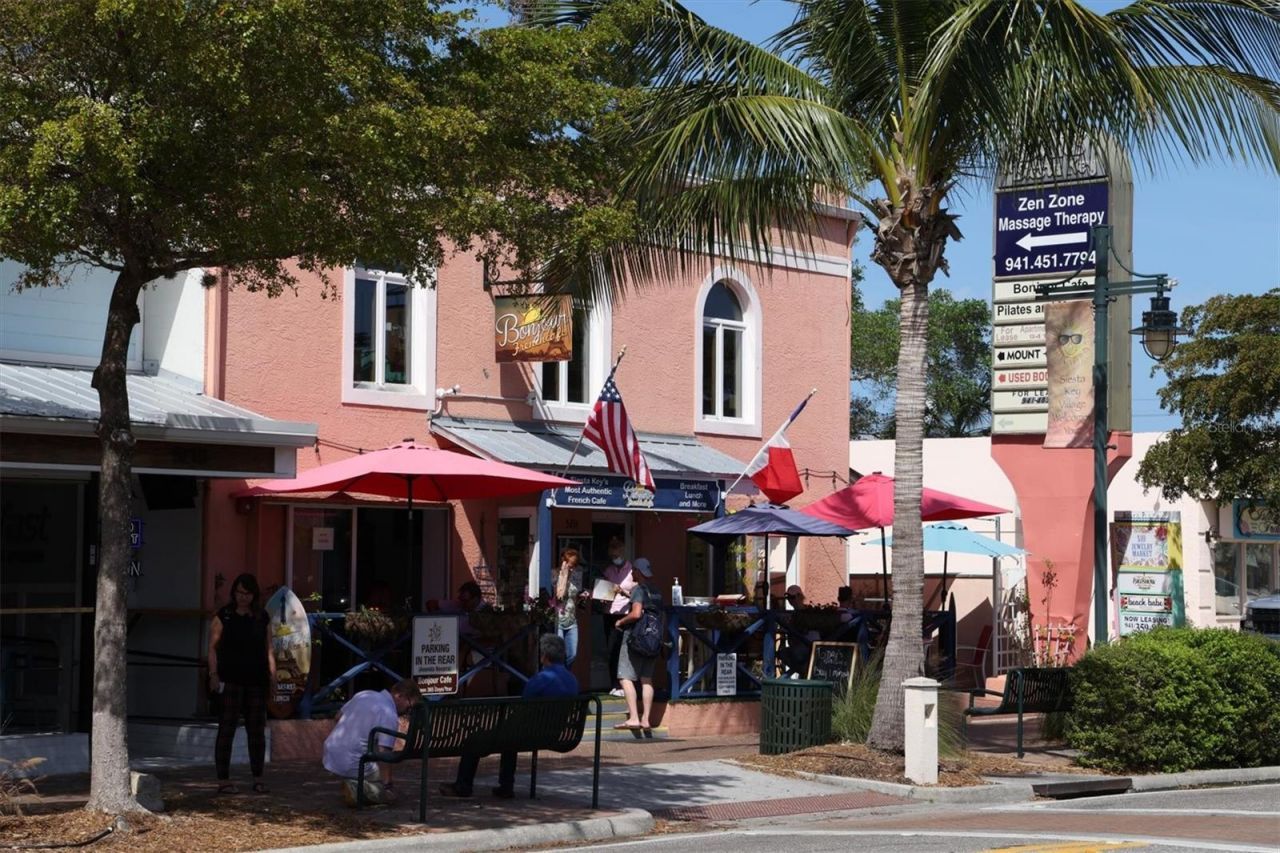 726 Birdsong Lane, Sarasota, FL 34242 Photo