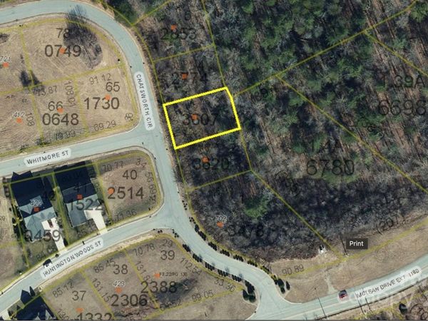 708 Chatsworth Circle SE, Lenoir, NC 28645