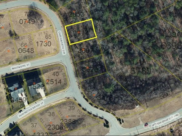 710 Chatsworth Circle SE, Lenoir, NC 28645