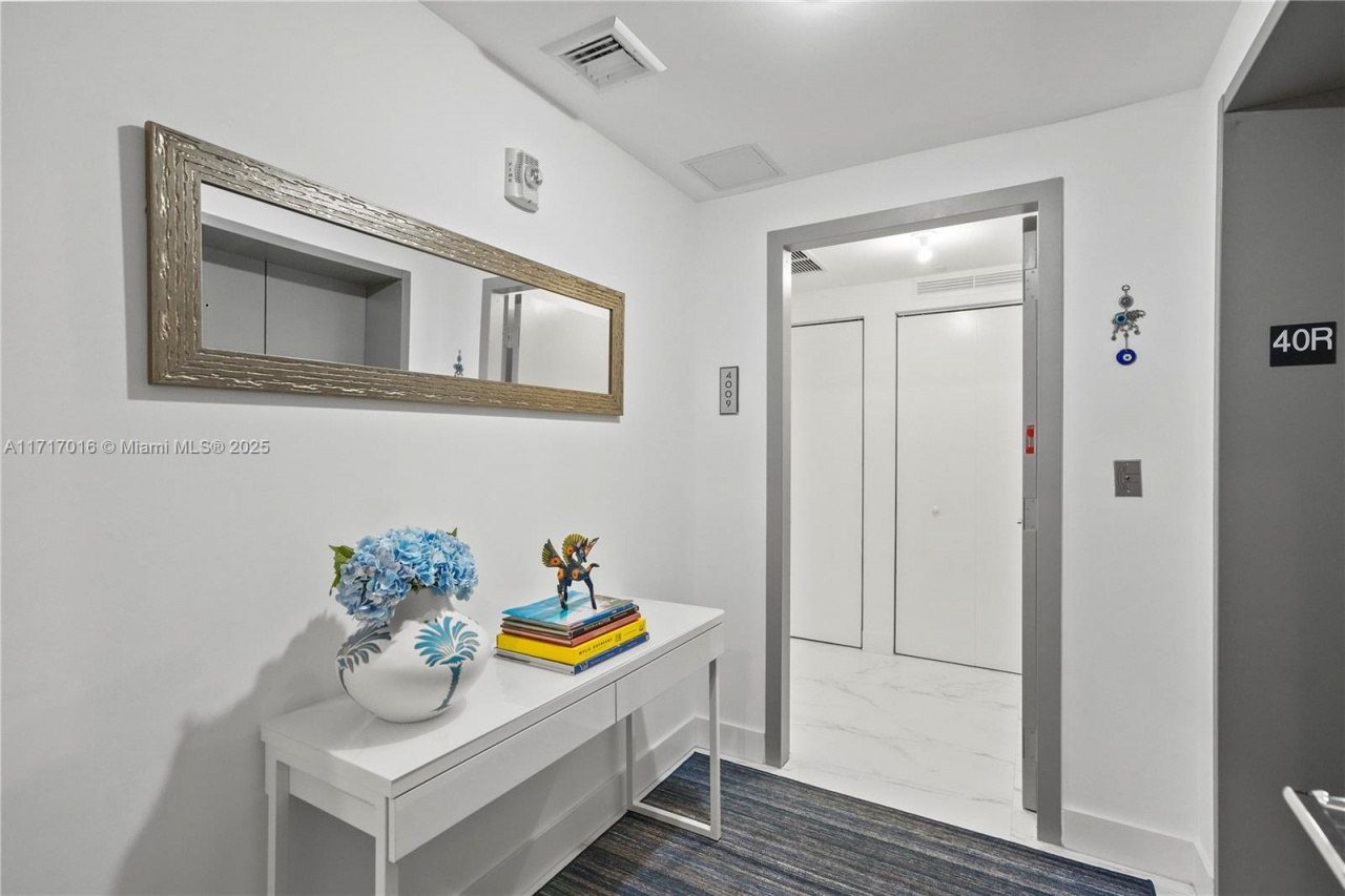 488 NE 18th St, Unit 4009, Miami, FL 33132 Photo