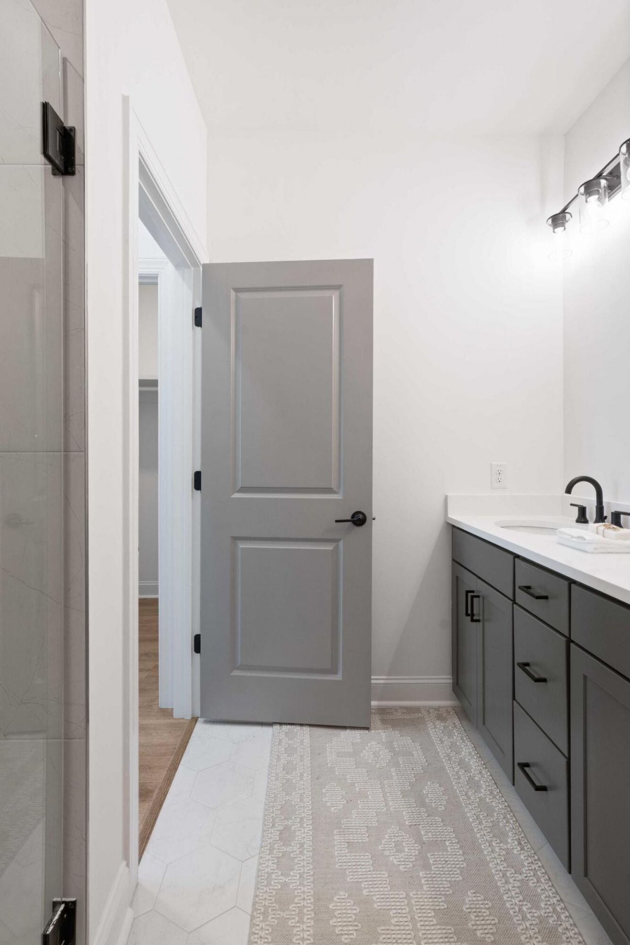 524 Hayes Park Boulevard Photo 18