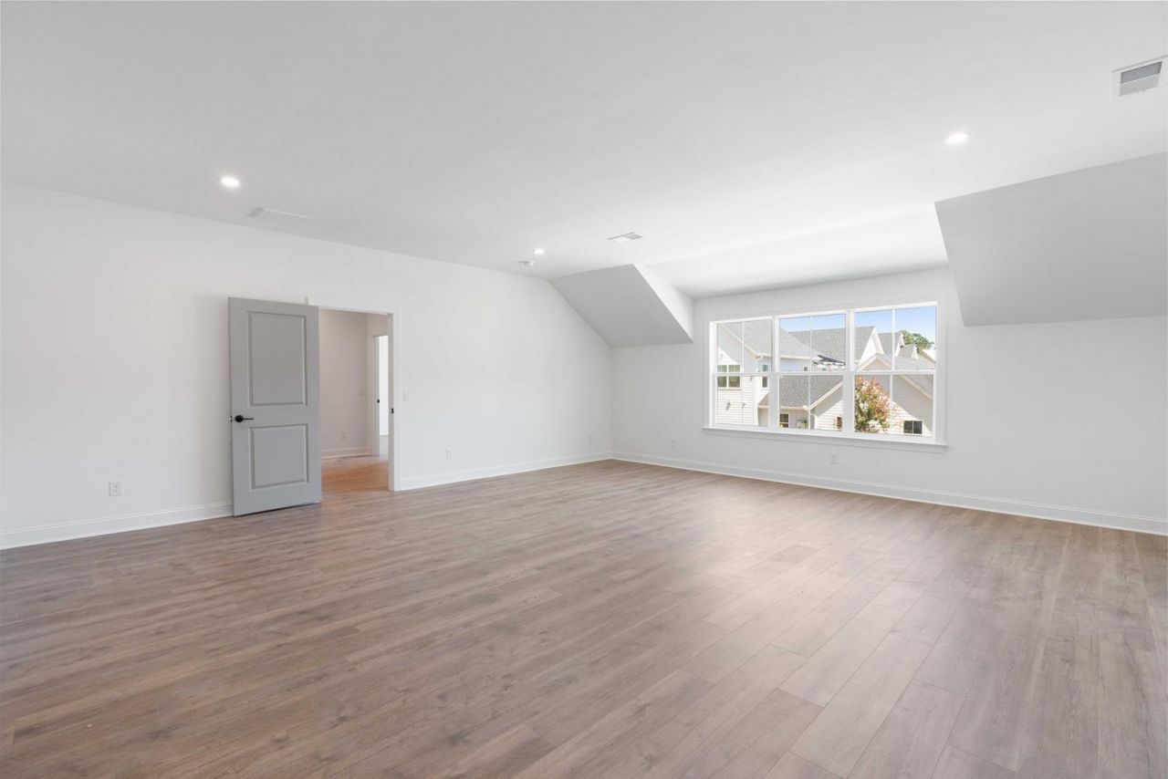 524 Hayes Park Boulevard Photo 45