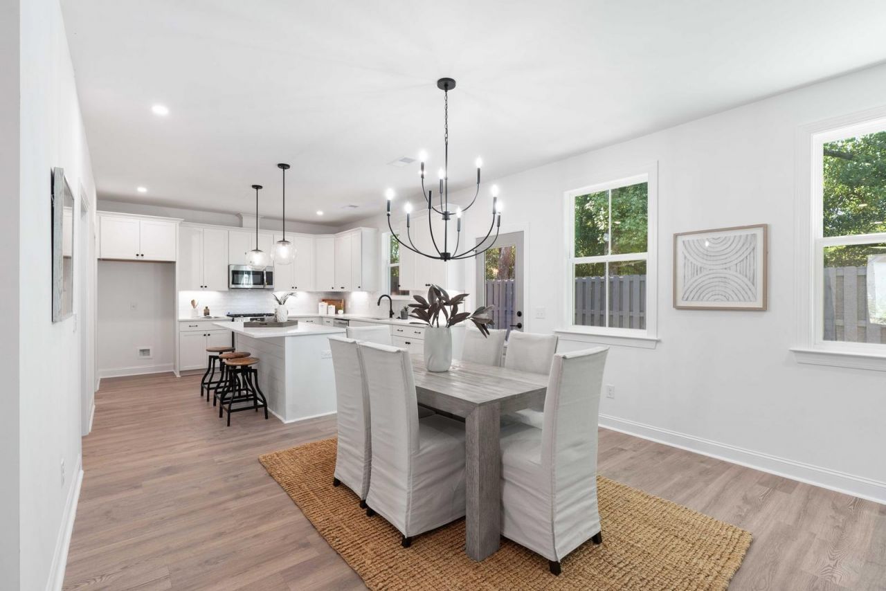 524 Hayes Park Boulevard Photo 9