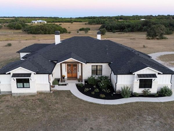345 Judges RD, Burnet, TX 78611