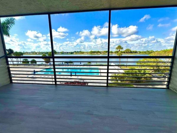 20840 San Simeon Way, Unit 305, Miami, FL 33179