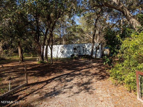 270 BAY Street, Hawthorne, FL 32640