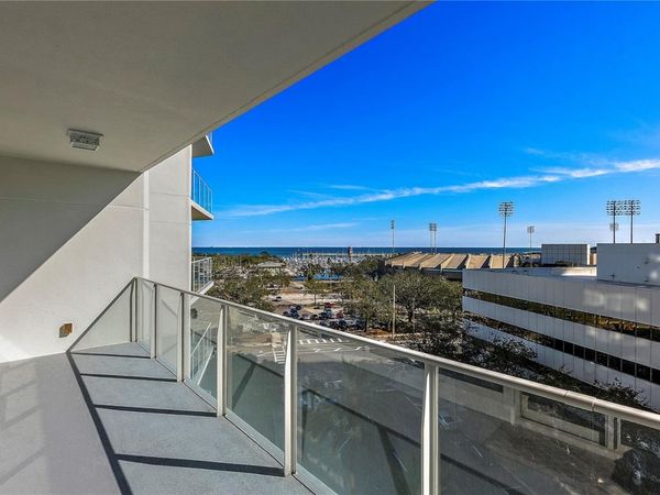175 1ST STREET S, Unit 704, ST PETERSBURG, FL 33701