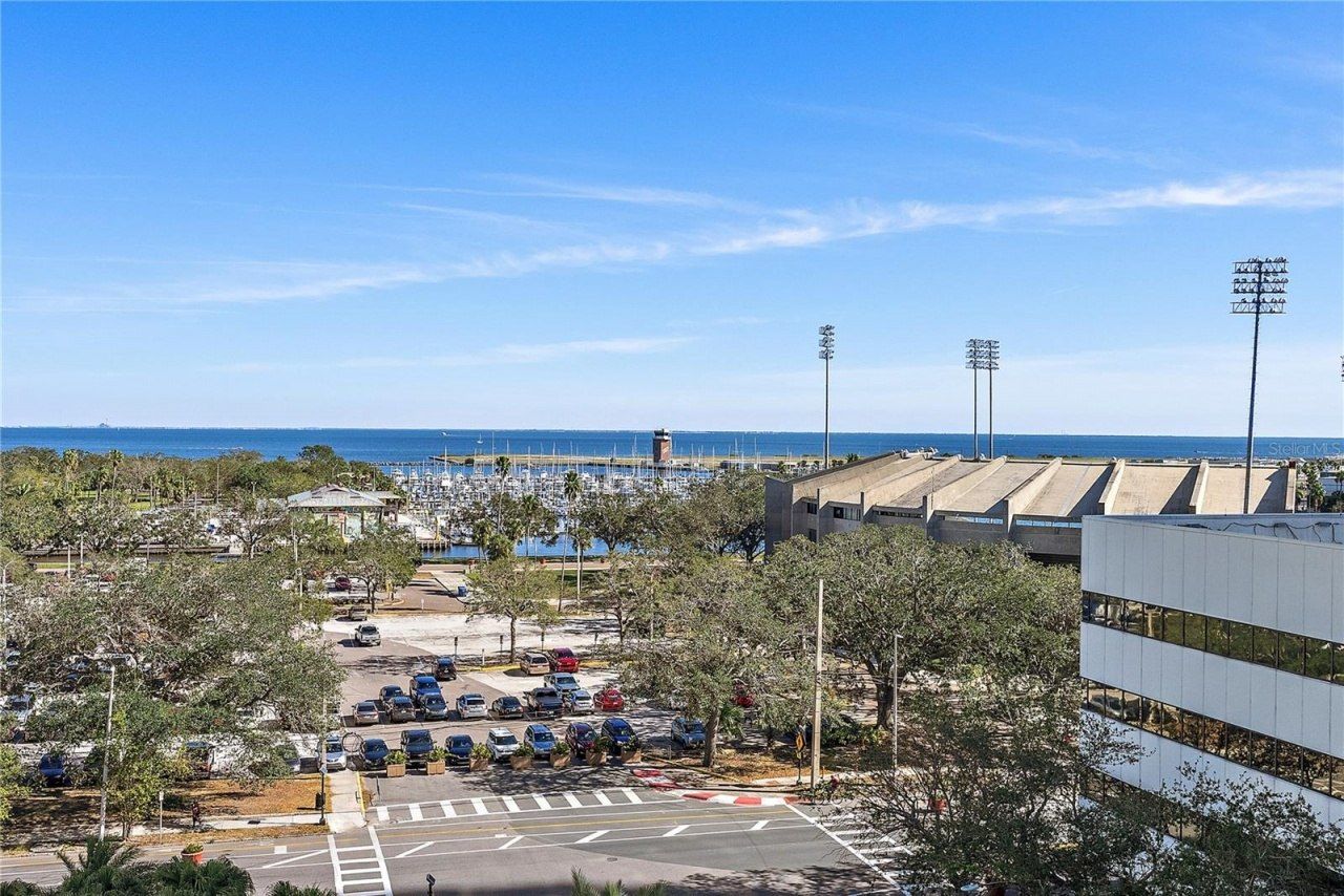 175 1st Street S, Unit 704, Saint Petersburg, FL 33701 Photo