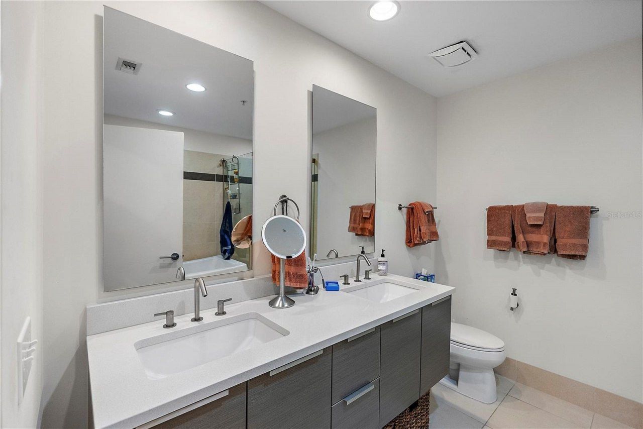 175 1st Street S, Unit 704, Saint Petersburg, FL 33701 Photo