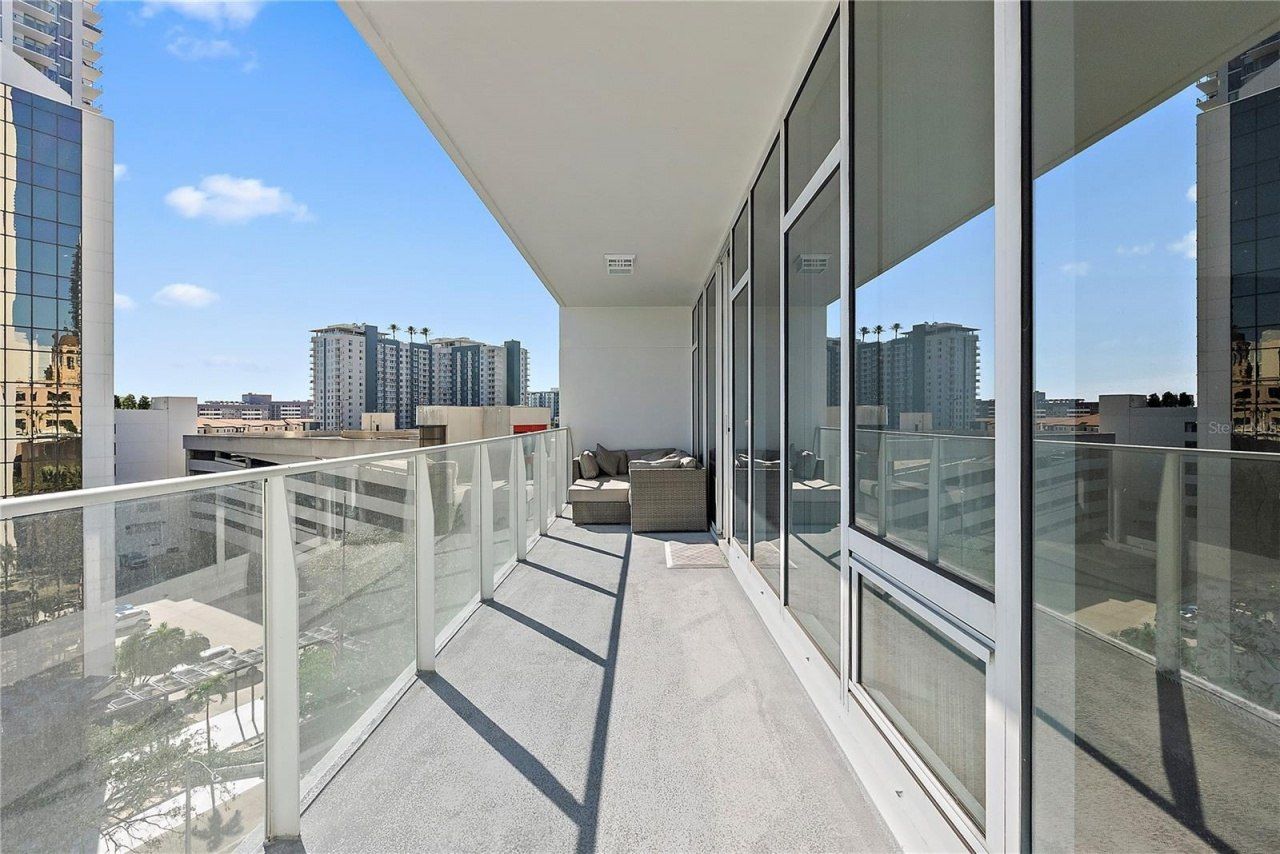 175 1st Street S, Unit 704, Saint Petersburg, FL 33701 Photo