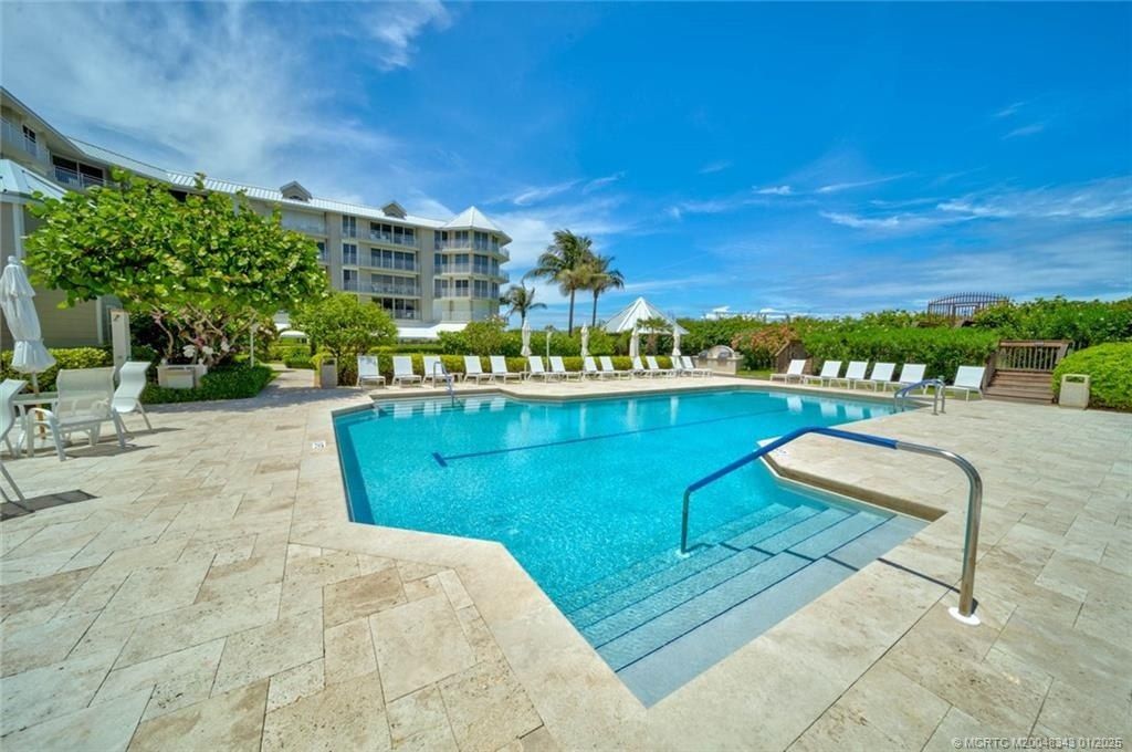 579 NE Plantation Road, Unit S108, Stuart, FL 34996 Photo