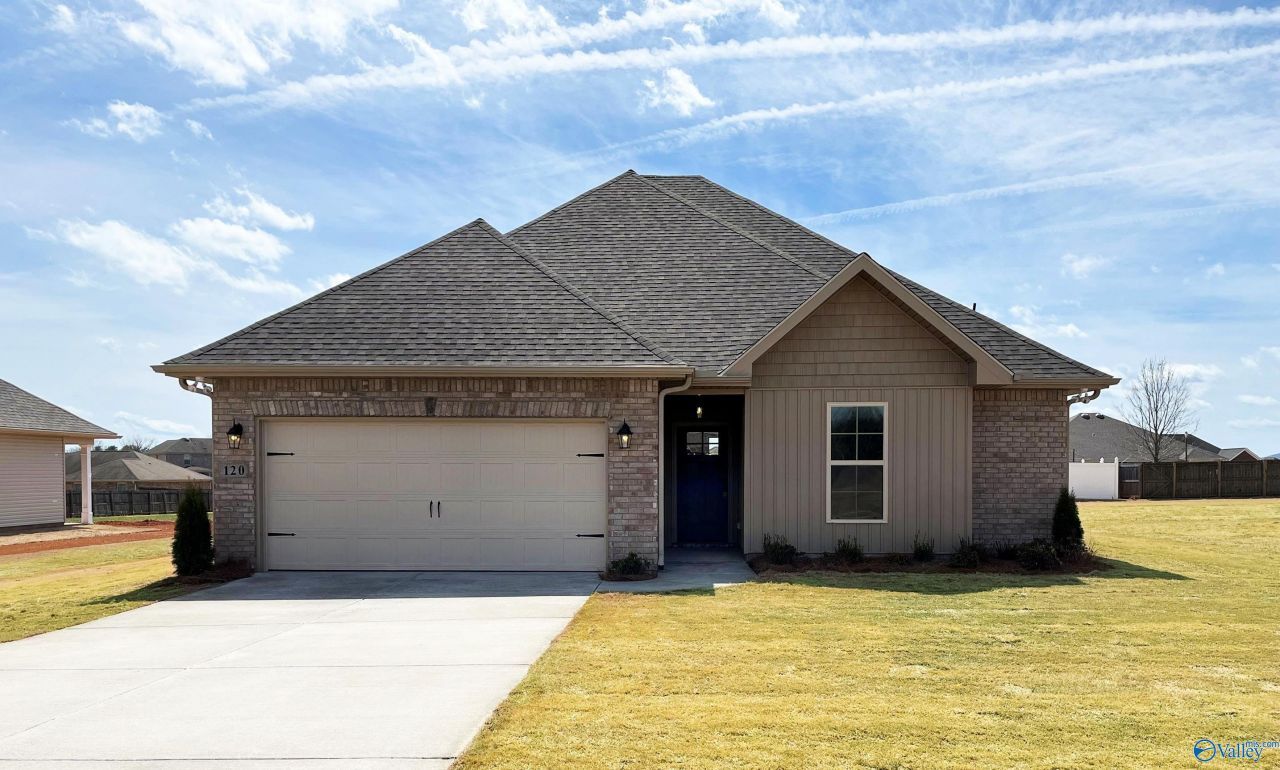 120 Parvin Way Drive, Hazel Green, AL 35750 Main Photo
