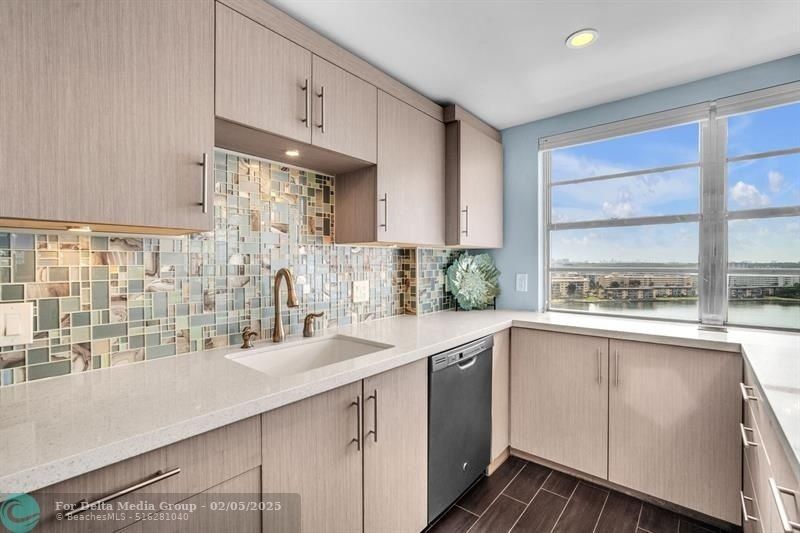 2801 NE 183rd Street, Unit 1417W, Aventura, FL 33160 Photo