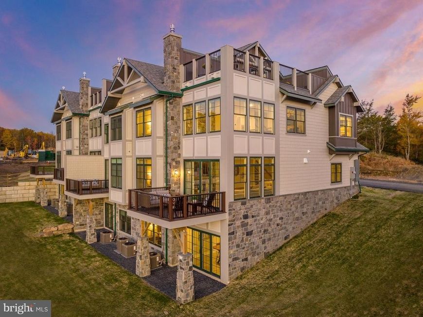 630 Hunter Circle - Private Vacation Club, Unit 3 2ND HOME, Tannersville, PA 18372 Main Photo