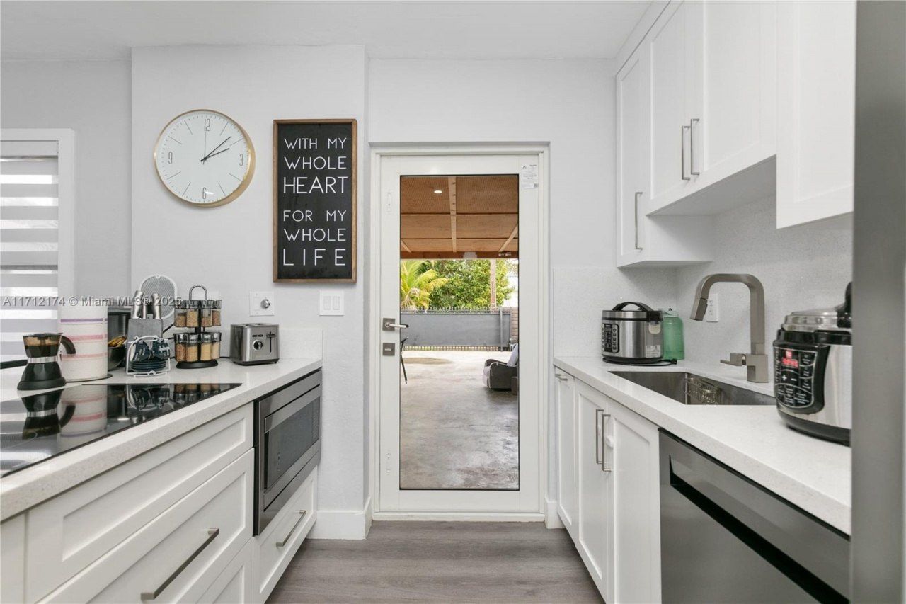 341 NW 67th Ave, Miami Springs, FL 33166 Photo