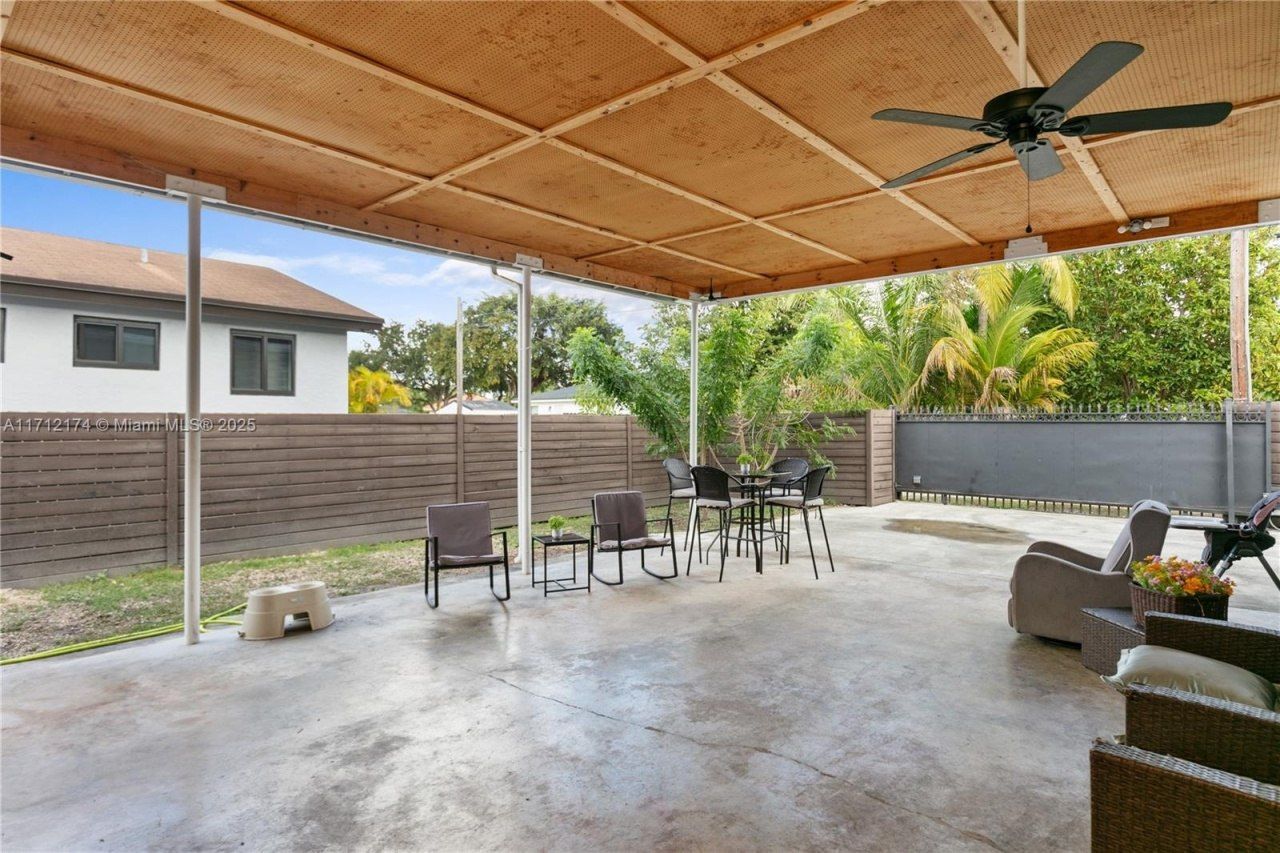 341 NW 67th Ave, Miami Springs, FL 33166 Photo