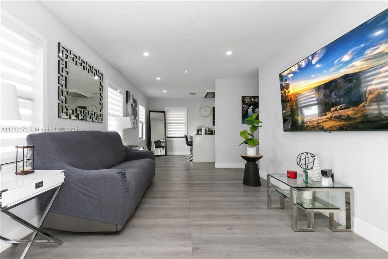 341 NW 67th Ave, Miami Springs, FL 33166 Photo