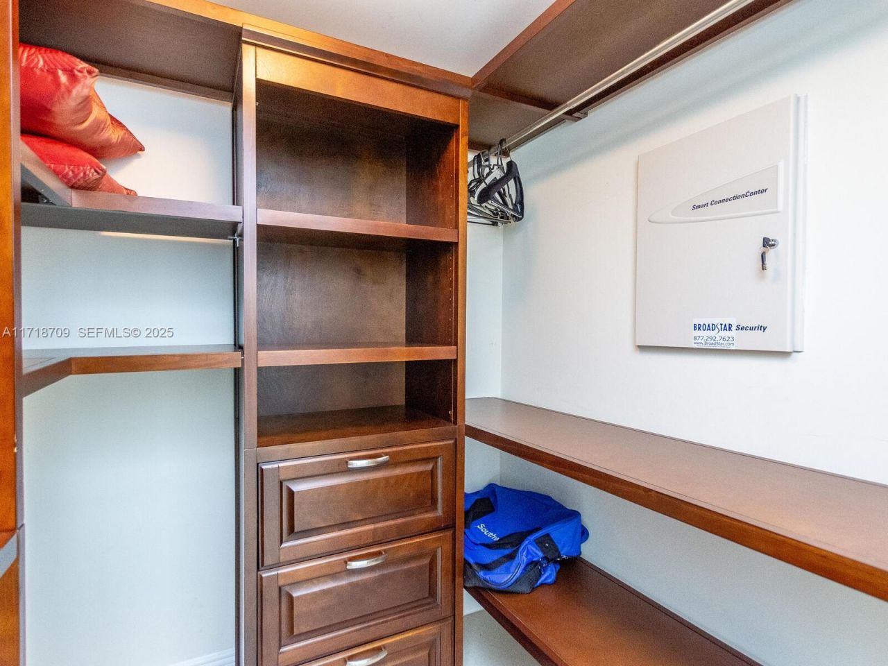 16699 Collins Ave, Unit 1709, Sunny Isles Beach, FL 33160 Photo