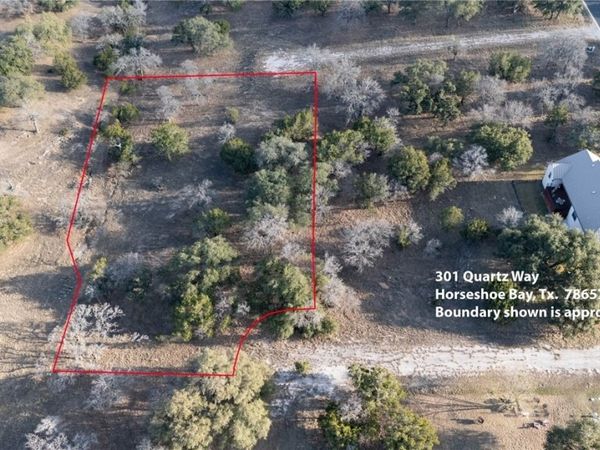 301 Quartz Way, Horseshoe Bay, TX 78657