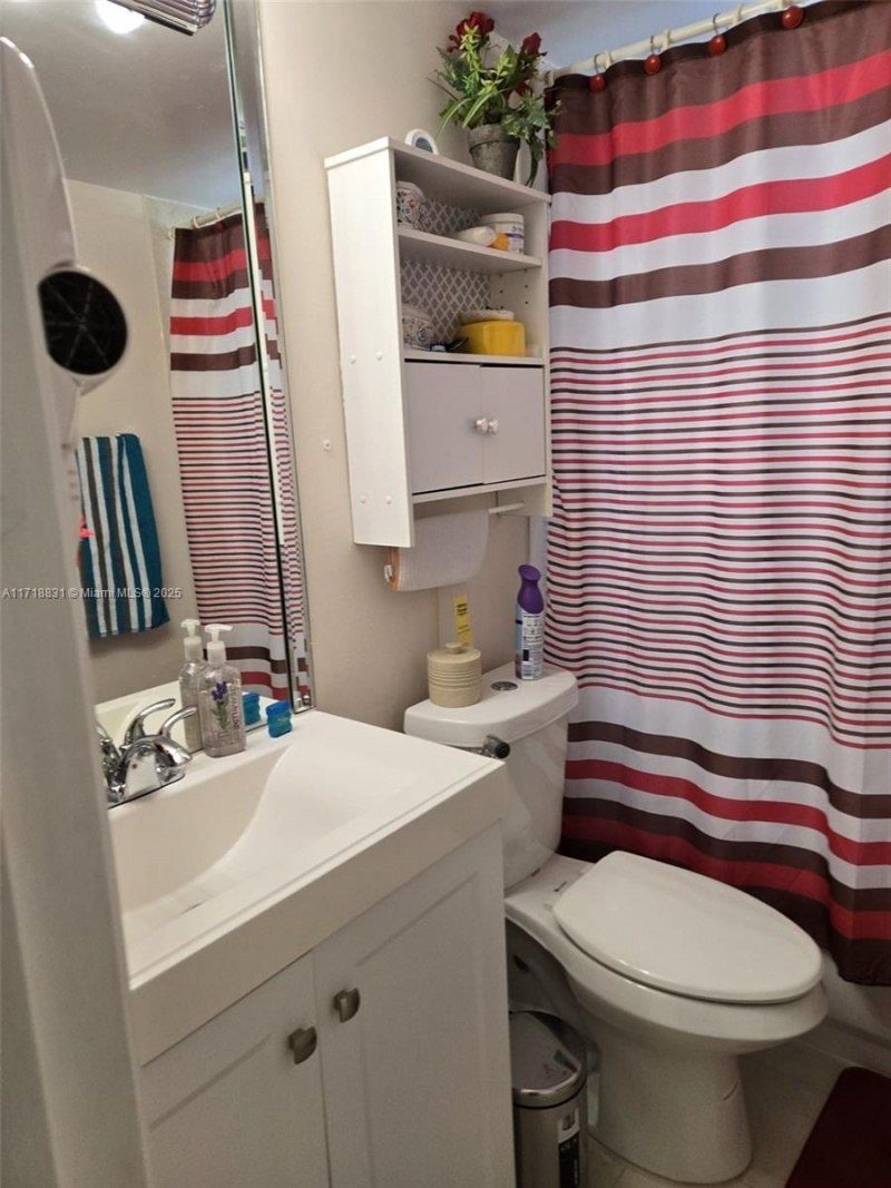 6195 W 18th Ave, Unit G205, Hialeah, FL 33012 Photo