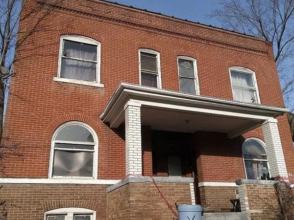 4755 Saint Louis Avenue, St Louis, MO 63115